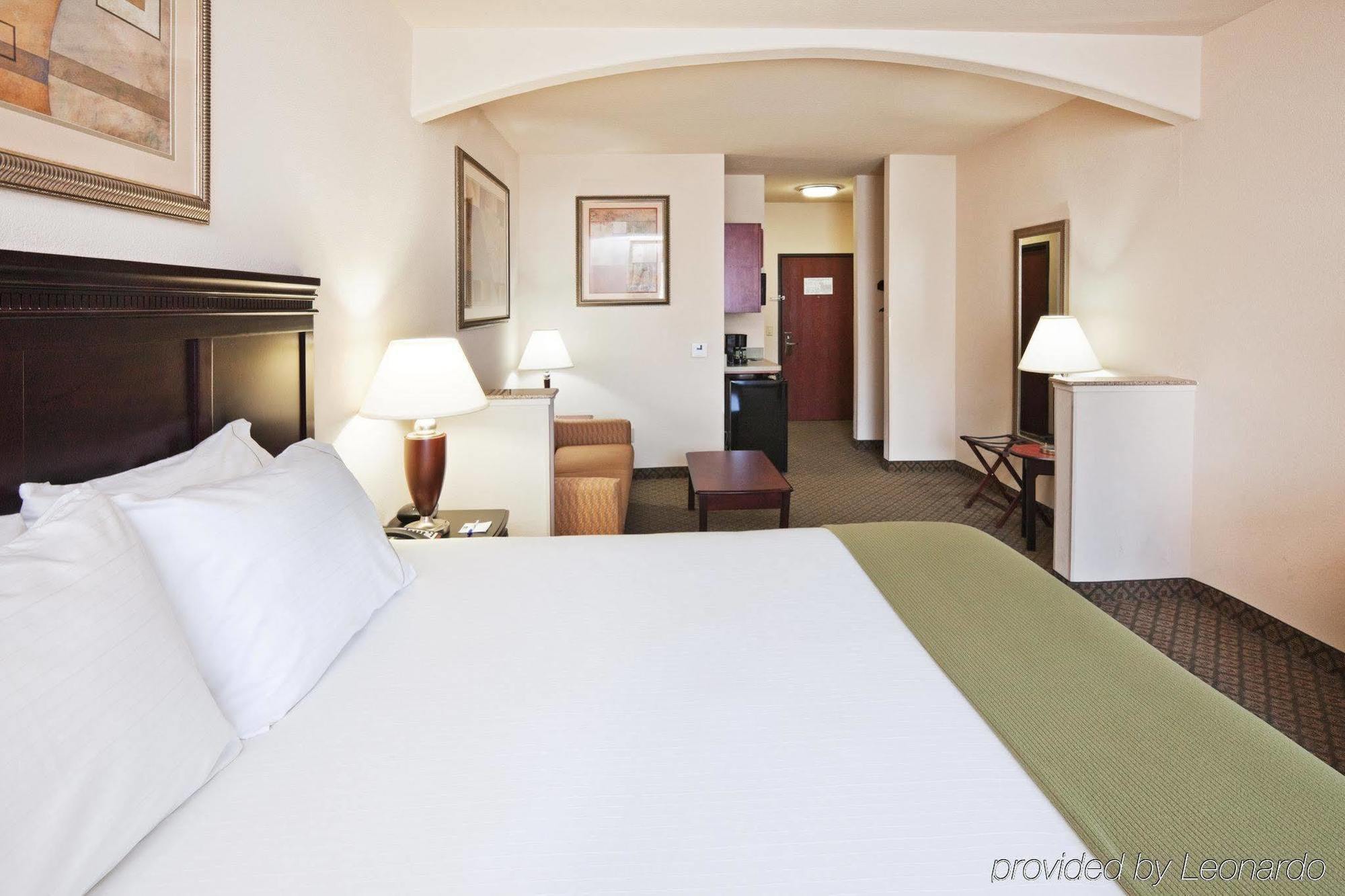 Holiday Inn Express Hotel And Suites Corsicana I-45 By Ihg Szoba fotó